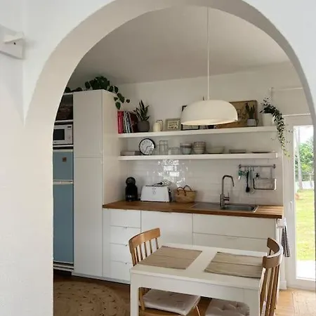 Hébergement de vacances Casa De Maio - New T2 - Arrifana 650 Mts *