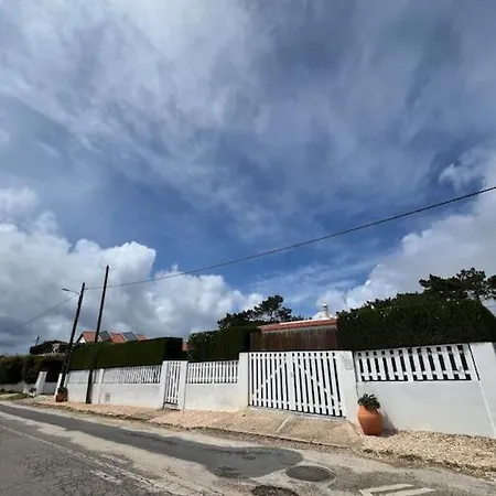 Casa De Maio - New T2 - Arrifana 650 Mts Hébergement de vacances Aljezur