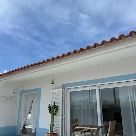 Casa De Maio - New T2 - Arrifana 650 Mts *